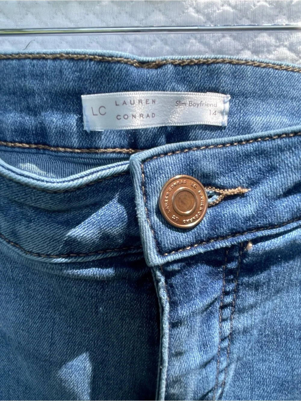 LC Lauren Conrad Slim Boyfriend Jeans Women’s Size 14 Medium Wash Distressed
